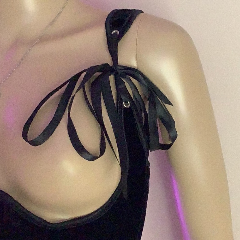 SMALL VELVET PRINCESS CORSET - Picture 9 of 13
